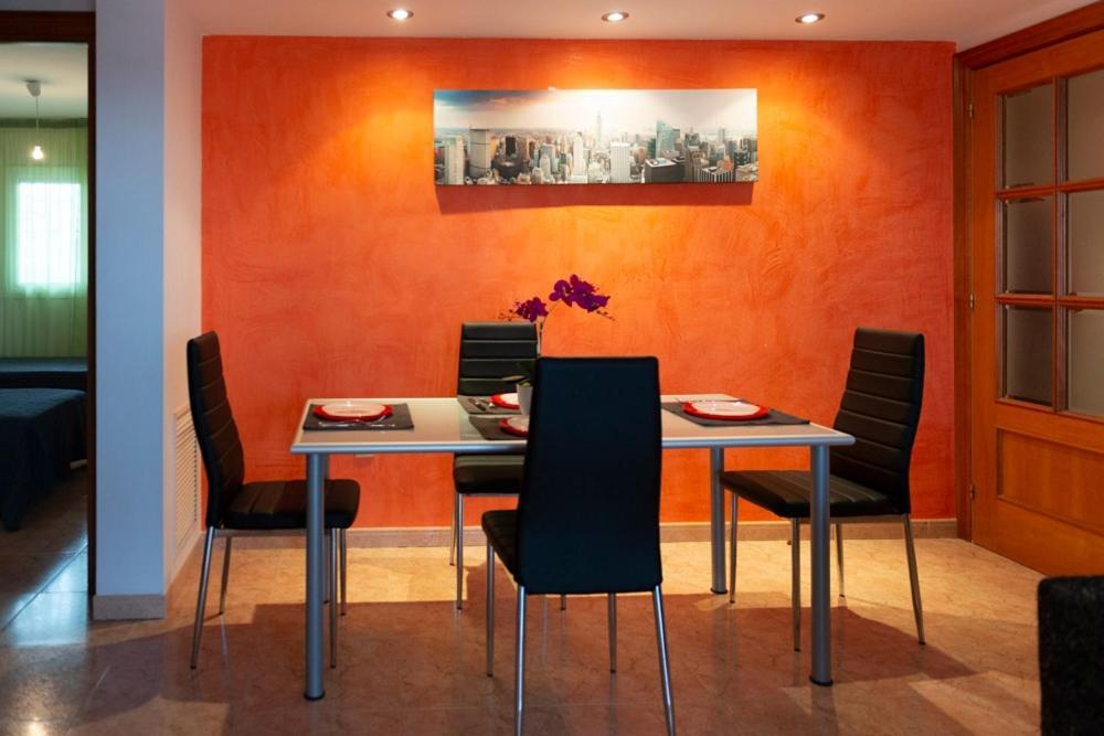 Apartament Санта Сузана Екстериор снимка